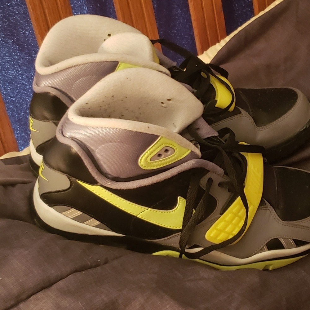 Nike bo Jackson's